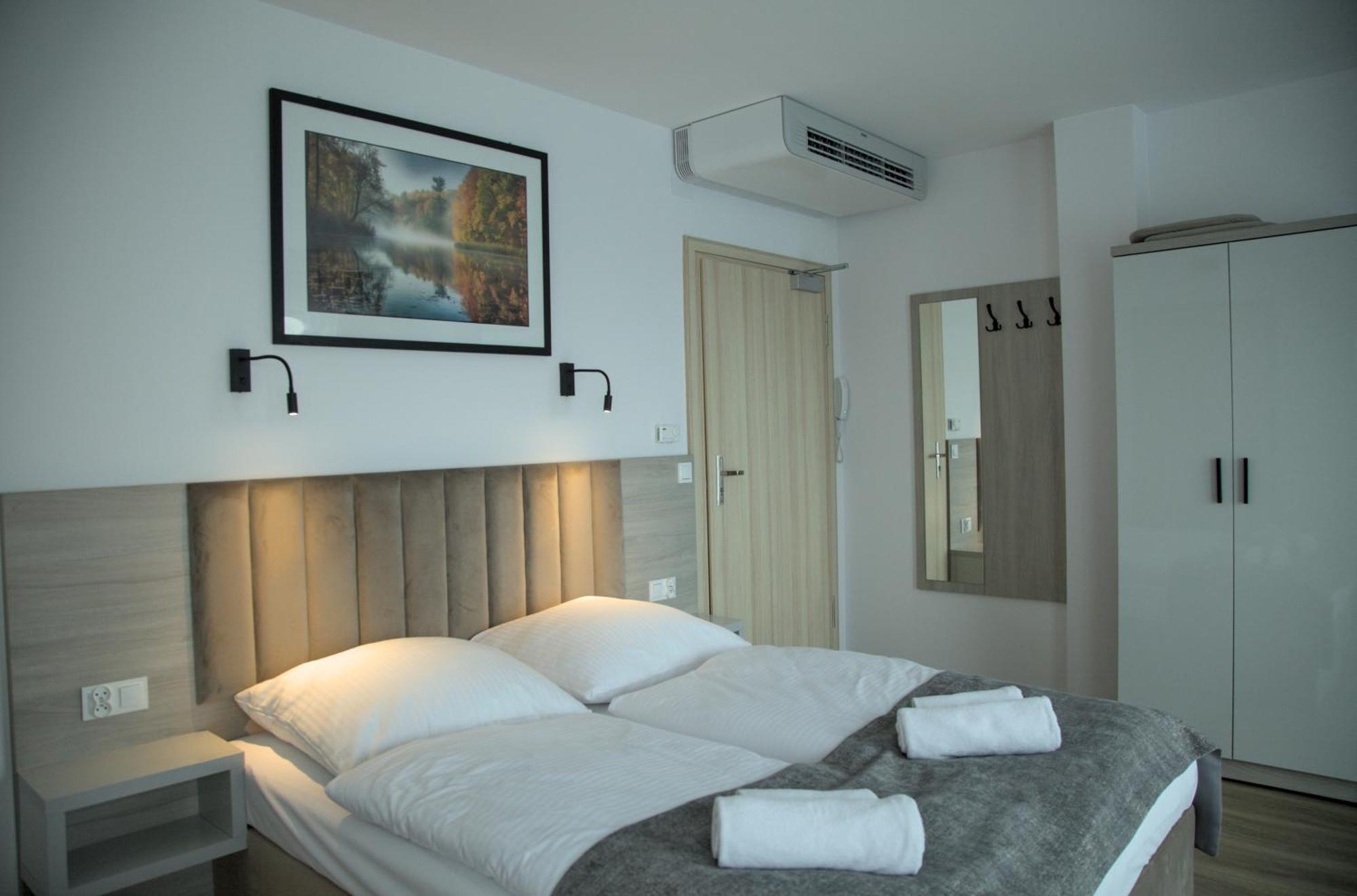 Hotel I Apartamenty Gorzelanny דז'ווירז'ינו מראה חיצוני תמונה